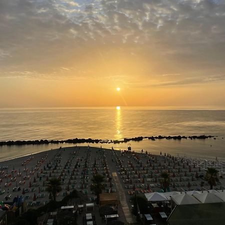 포르토레카나티 Il Balcone Sul Mare 아파트 외부 사진